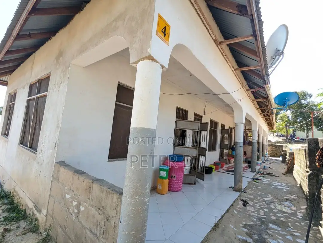 1bdrm Apartment in Kimara for rent