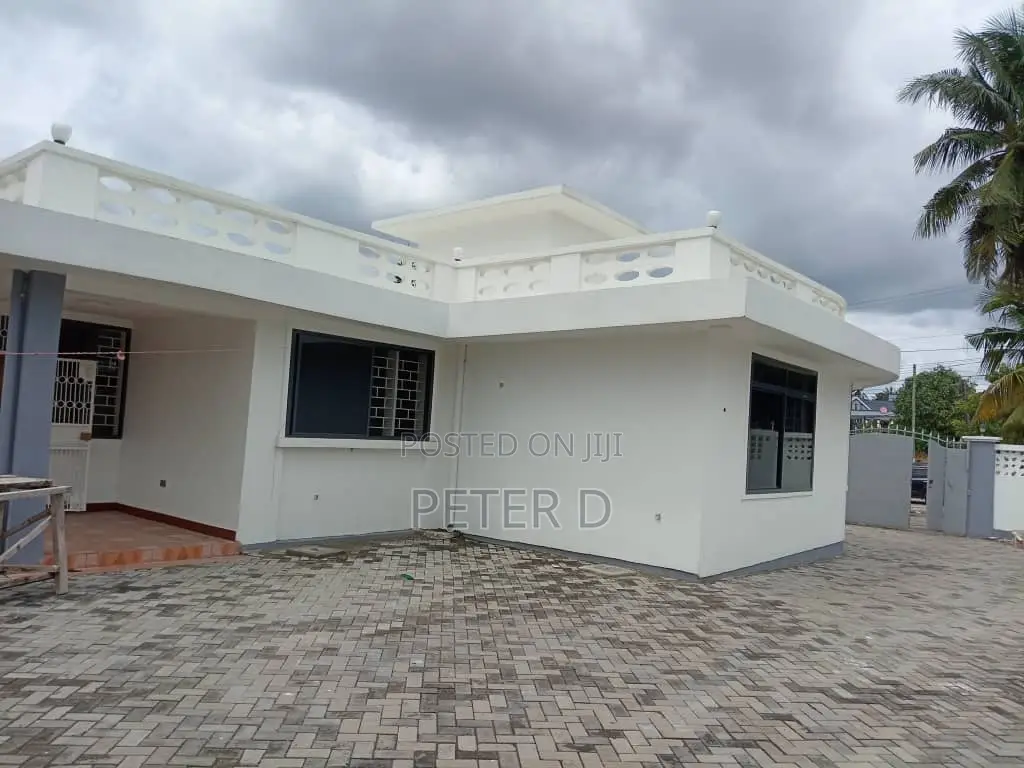 4bdrm House in Mikocheni for rent