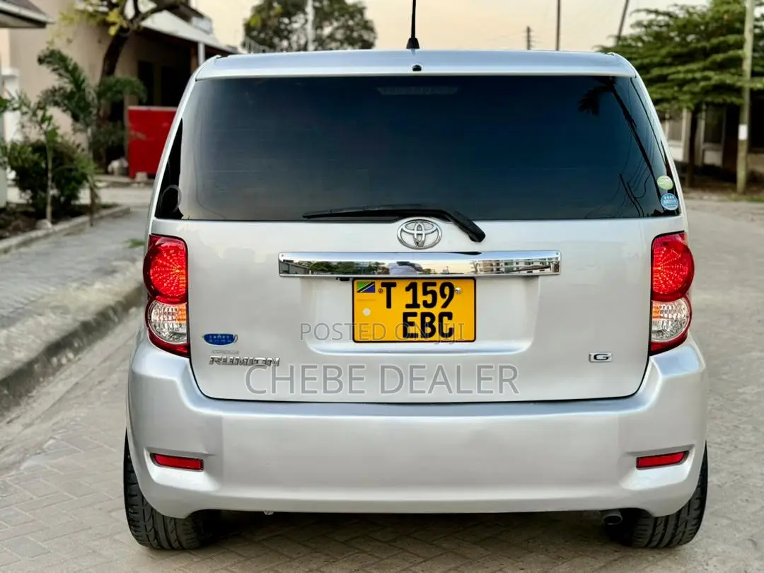 Toyota Corolla Rumion 2008 Silver