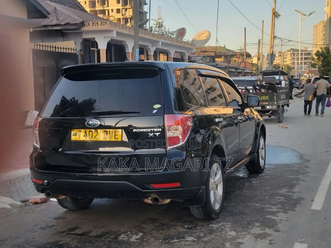 Subaru Forester 2010 Black