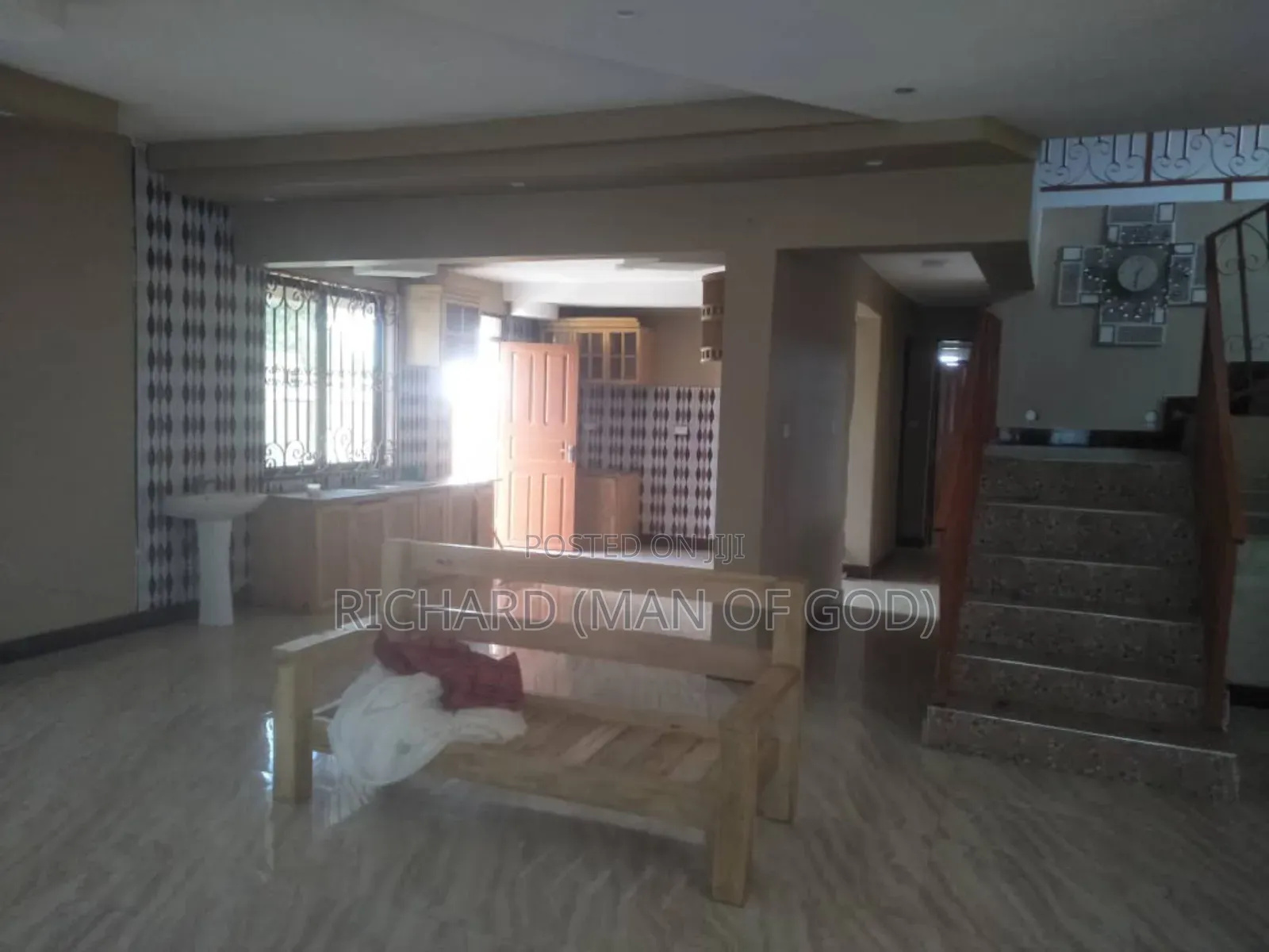 5bdrm Bungalow in Arusha for sale