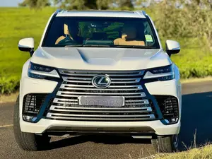 Lexus LX 2023 Pearl