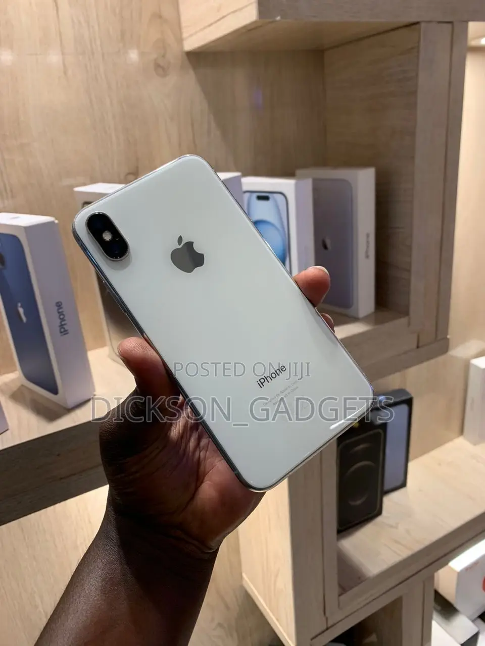 Apple iPhone X 64 GB White