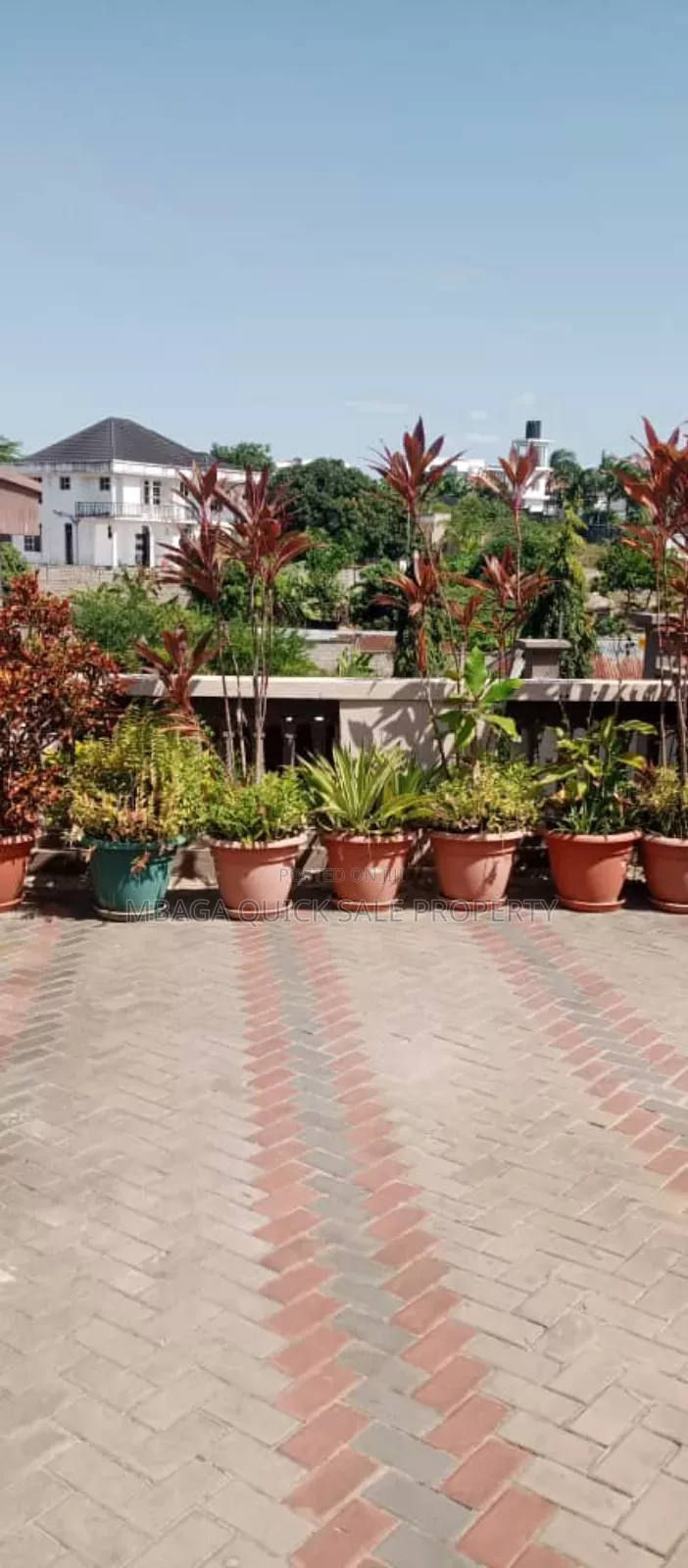 5bdrm House in Kigamboni Kibada for sale