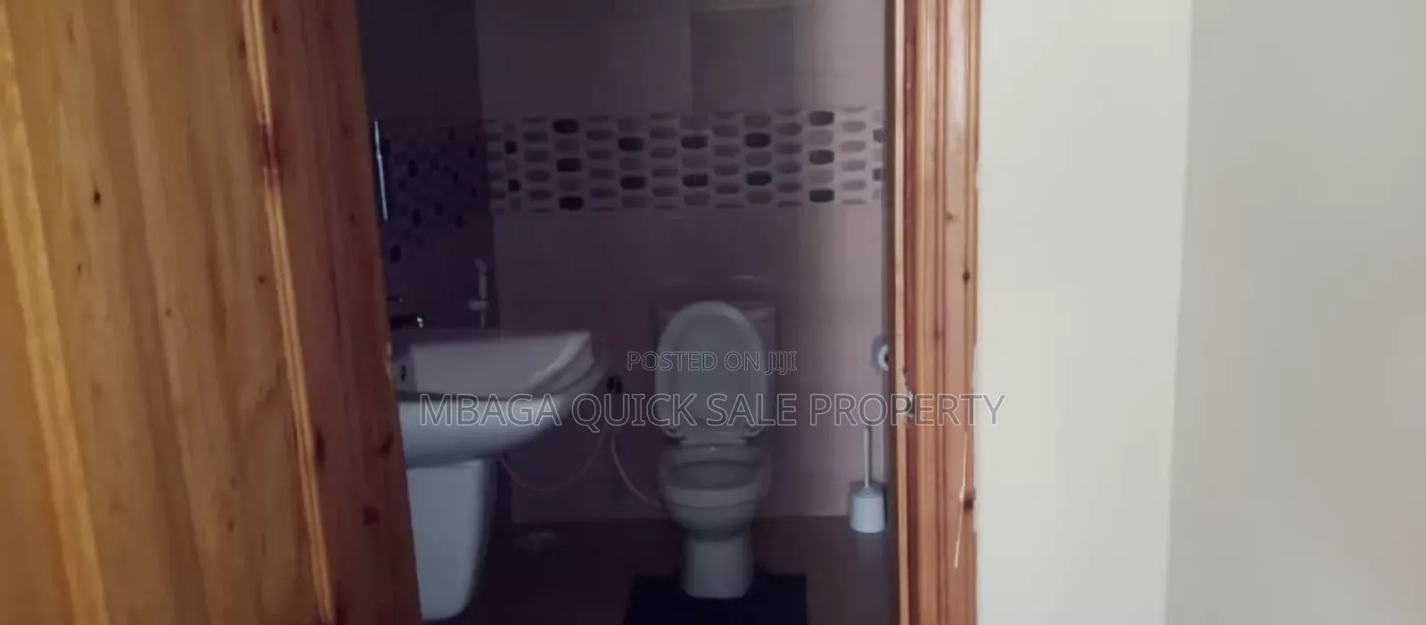 5bdrm House in Kigamboni Kibada for sale