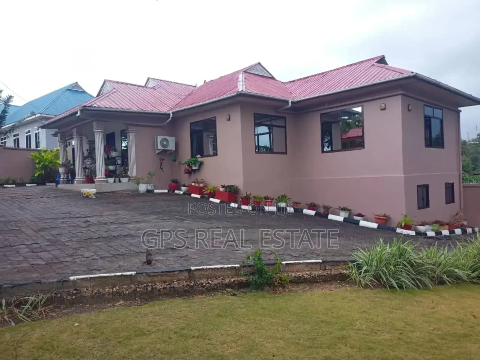 4bdrm House in Kimara Temboni, Kinondoni for sale