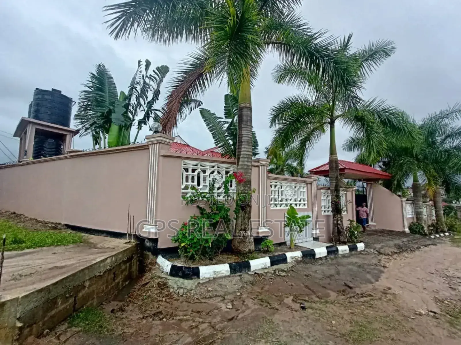 4bdrm House in Kimara Temboni, Kinondoni for sale