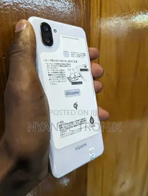 Sharp Aquos R3 128 GB White