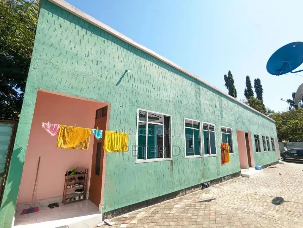 1bdrm Apartment in Kimara for rent