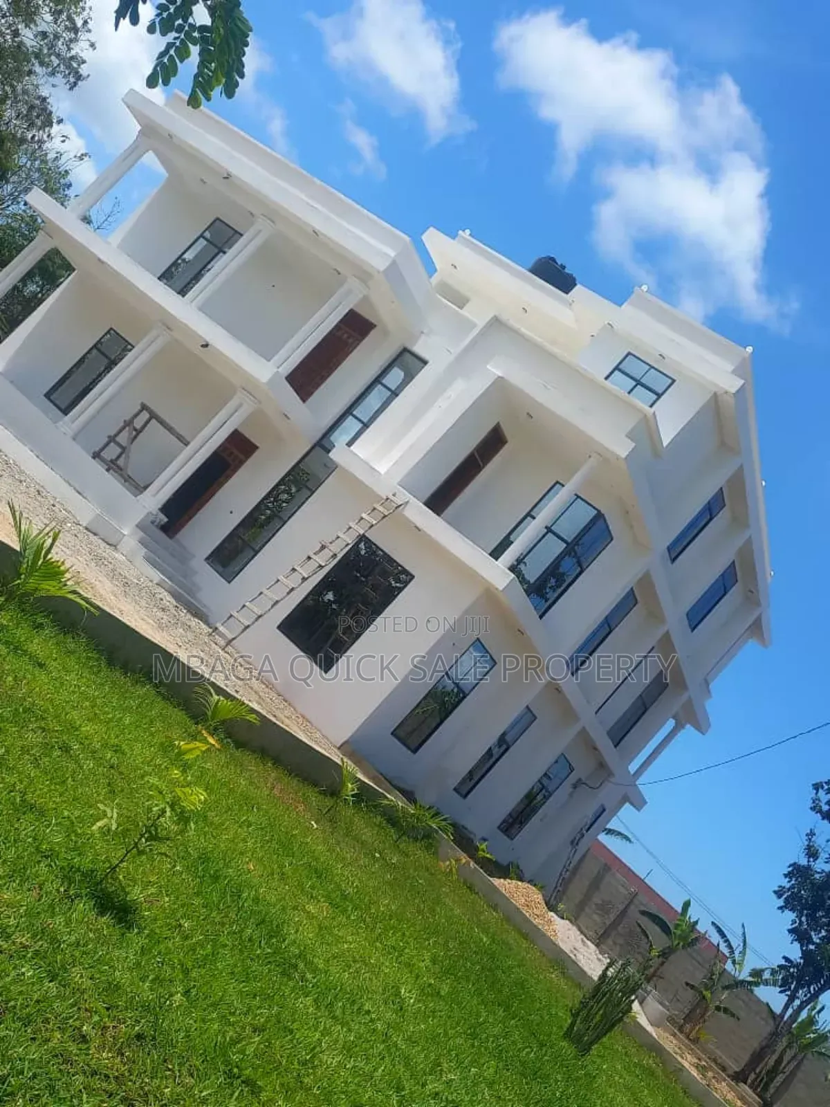 10bdrm Apartment in Kigamboni for sale