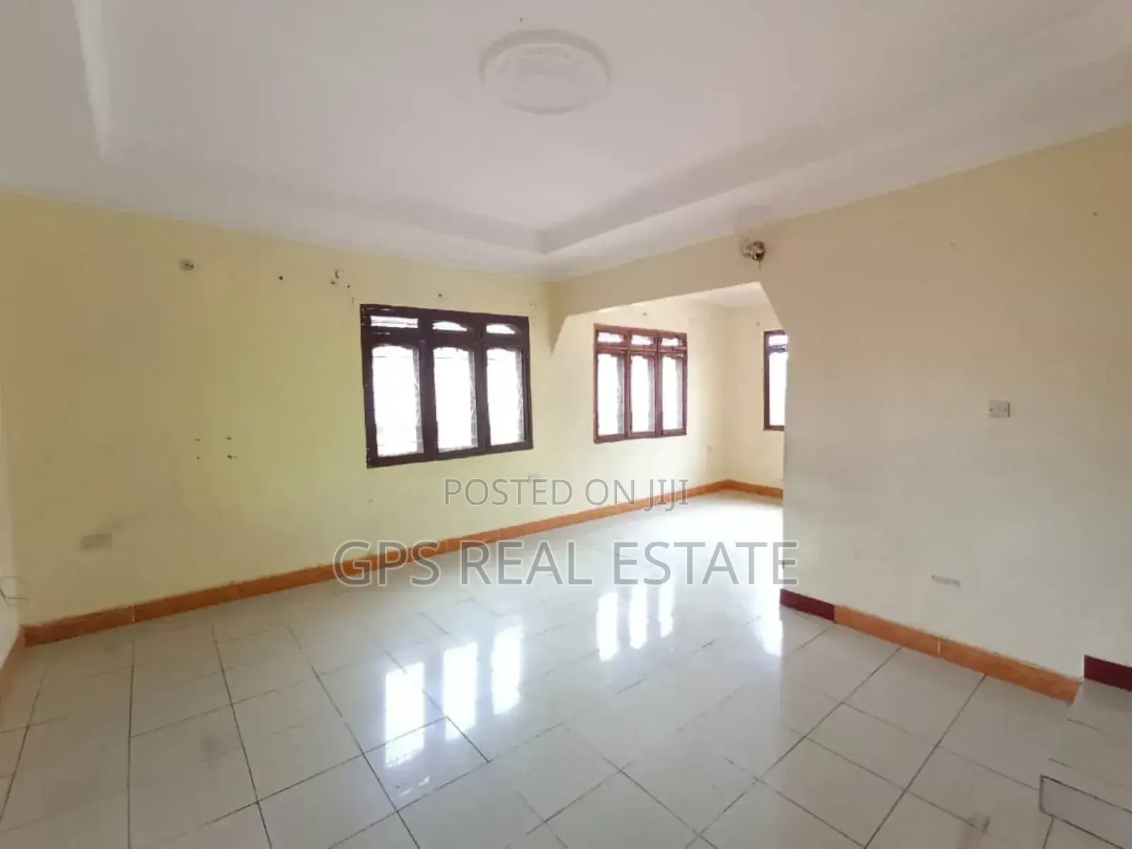 5bdrm House in Kibada Mwela, Kigamboni for sale
