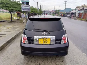 Toyota IST 2004 Black