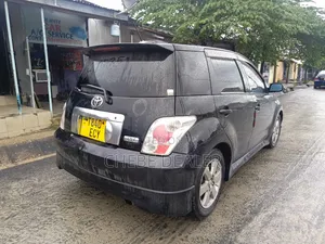 Toyota IST 2004 Black