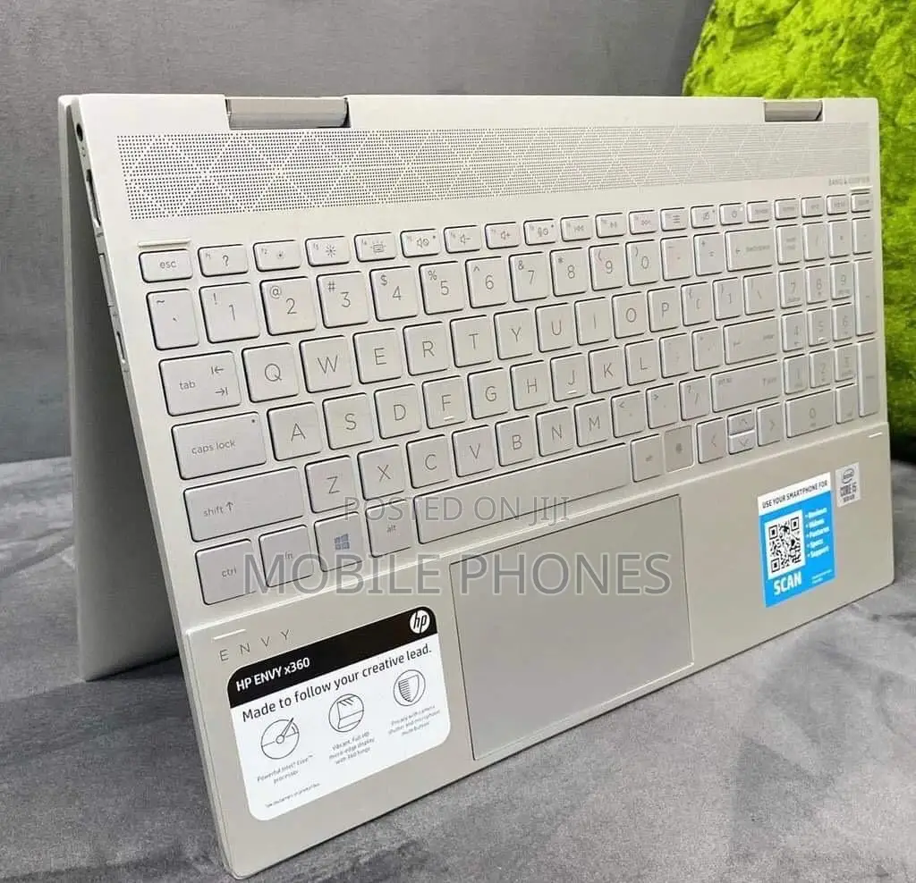 New Laptop HP Envy X360 8GB Intel Core I5 SSD 512GB
