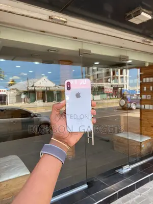 Apple iPhone X 64 GB White