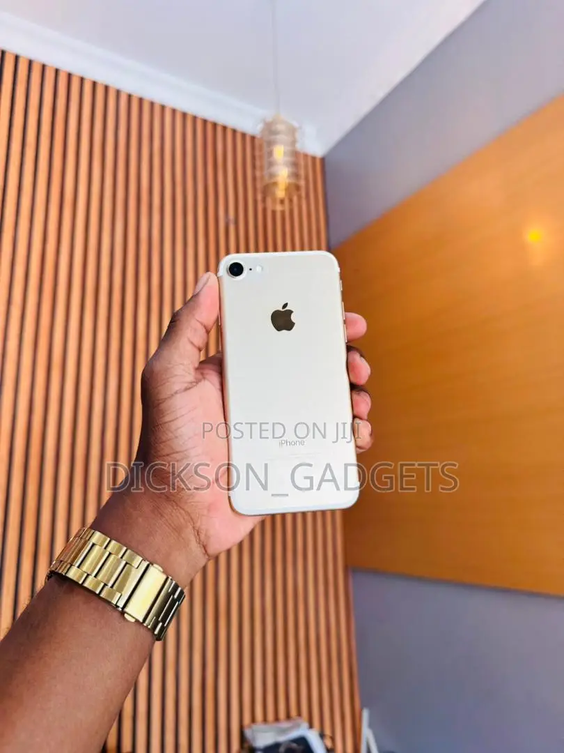 Apple iPhone 7 32 GB Gold