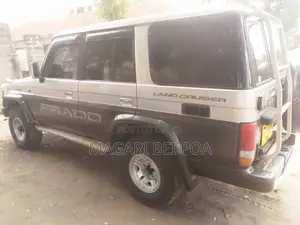 Toyota Land Cruiser Prado 2006 Gray