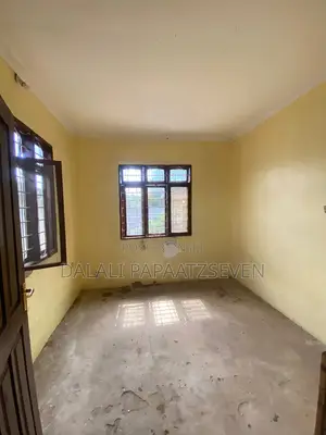 3bdrm House in Dalalipapaatzseven, Bunju for sale