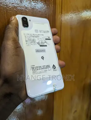 Sharp Aquos R3 128 GB White