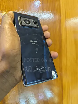 Sharp Aquos R6 128 GB Black
