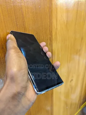 Sharp Aquos R6 128 GB Black