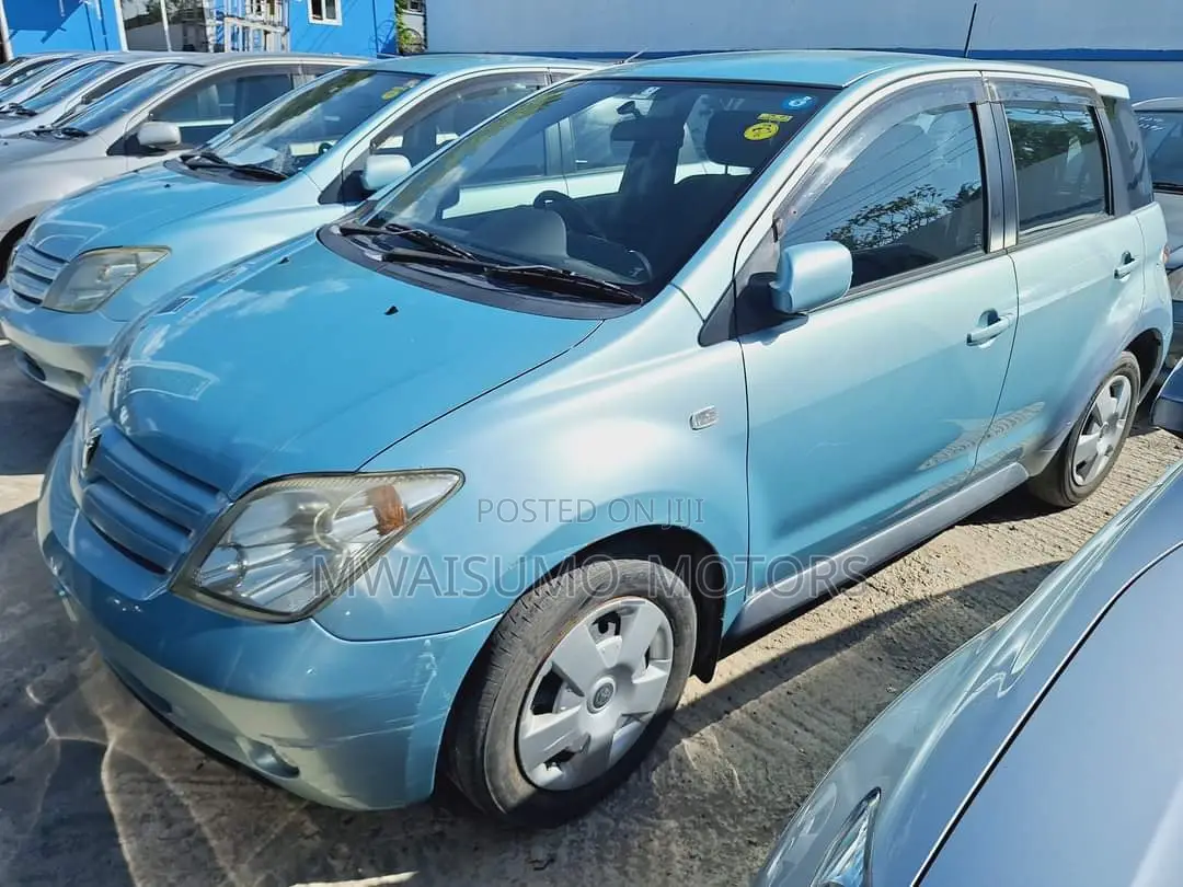 Toyota IST 2003 Blue