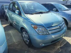 Toyota IST 2003 Blue