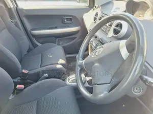 Toyota IST 2003 Blue