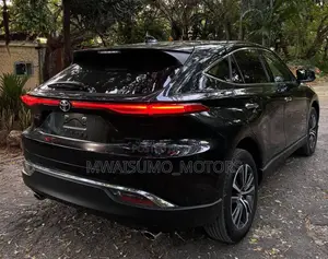 Toyota Harrier 2022 Black