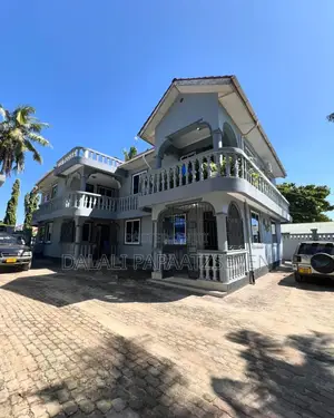 3bdrm Apartment in Dalalipapaatzseven, Kinondoni for rent