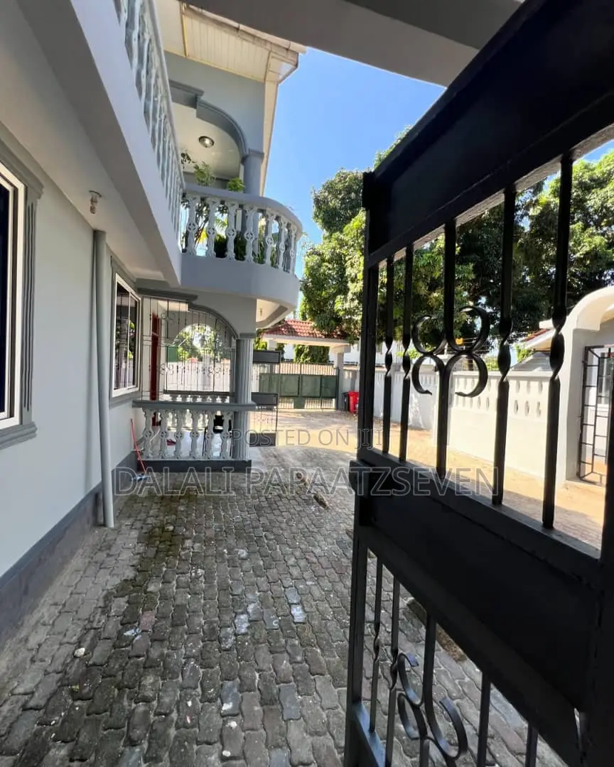 3bdrm Apartment in Dalalipapaatzseven, Kinondoni for rent