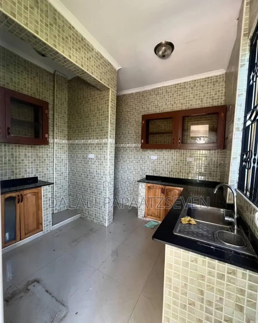 3bdrm Apartment in Dalalipapaatzseven, Kinondoni for rent