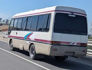 Mitsubishi Fuso Rosa 2000 Beige