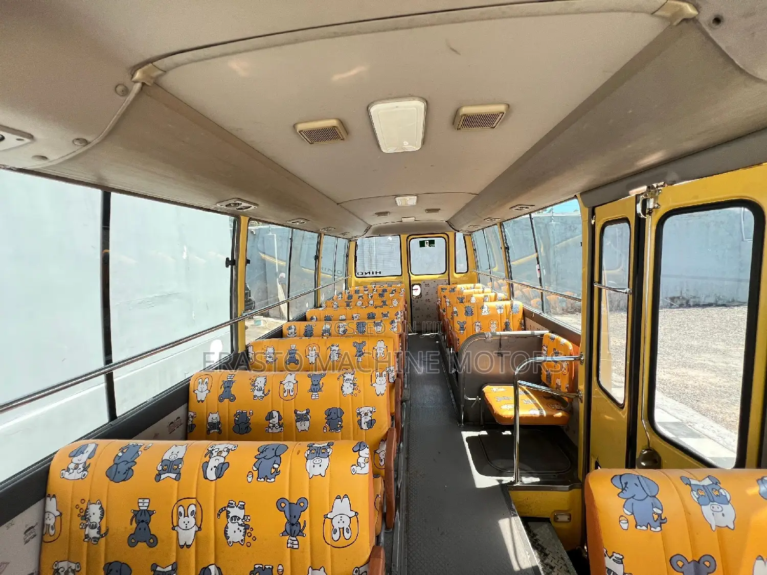 Toyota Coaster 2000 Yellow