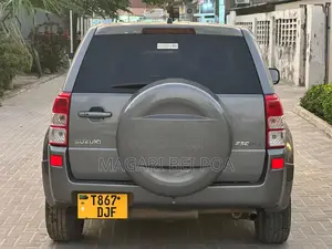 Suzuki Escudo 2005 Gray