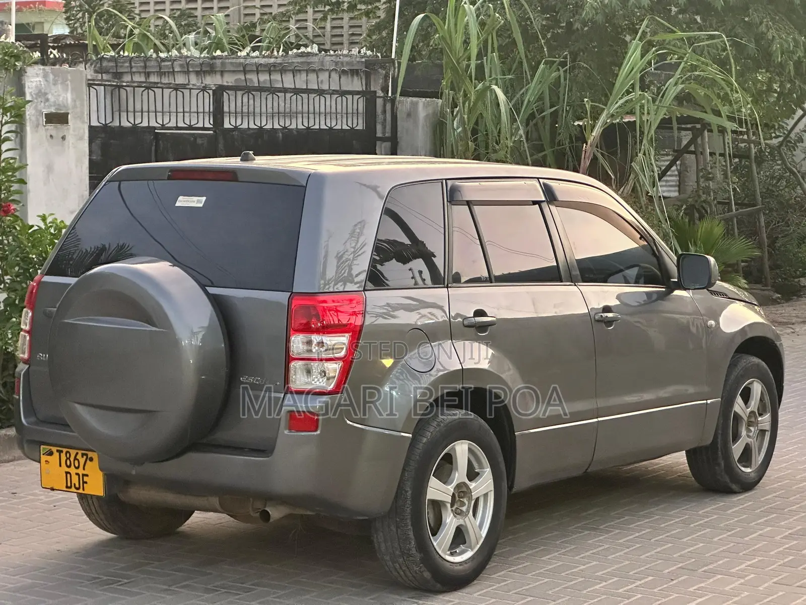 Suzuki Escudo 2005 Gray