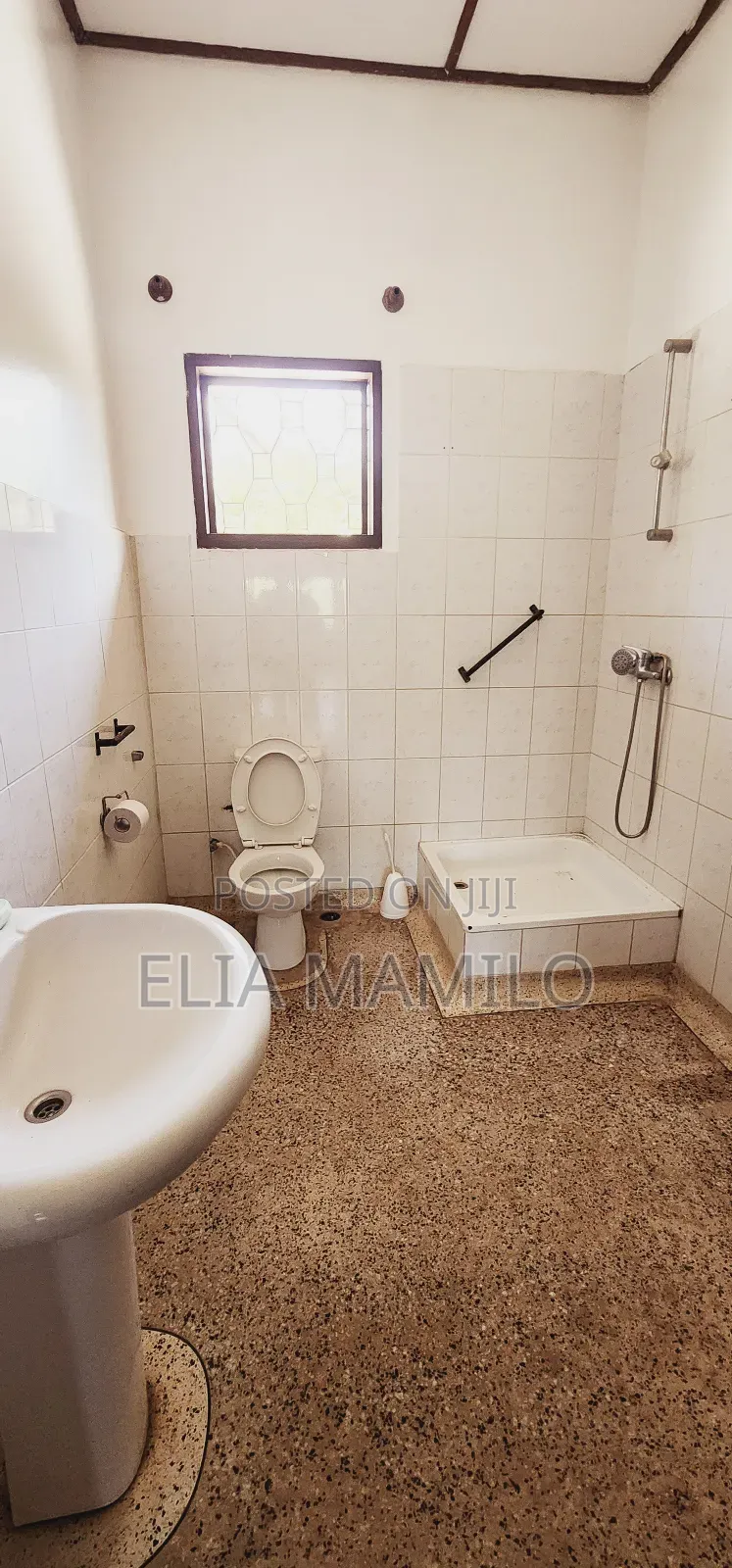 3bdrm House in Makongo Juu Itv,, Kinondoni for sale