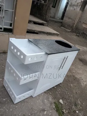 Kitchen Cabinet, Milango Mitatu Plus One Tray Side, Cheap