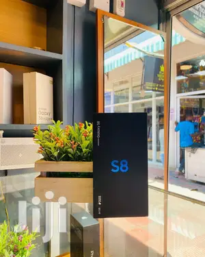 New Samsung Galaxy S8 64 GB Black