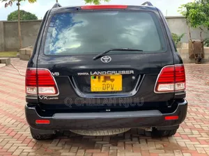 Toyota Land Cruiser 1999 Black