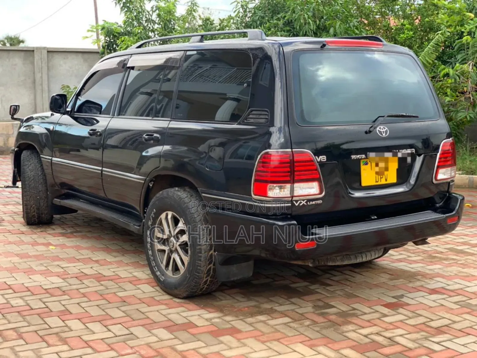 Toyota Land Cruiser 1999 Black