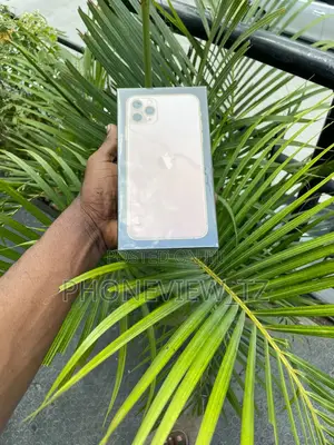 New Apple iPhone 11 Pro Max 256 GB Gold