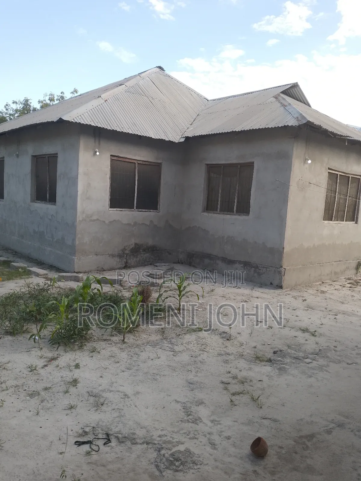 5bdrm House in Tanzania Daresalaam, Ilala for sale