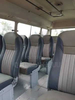 Toyota Coaster 2000