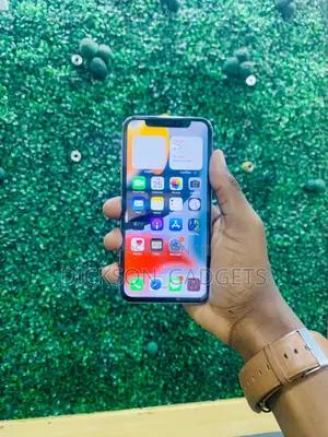Apple iPhone X 64 GB White