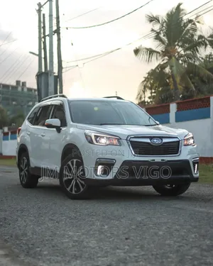 Subaru Forester 2019 Pearl