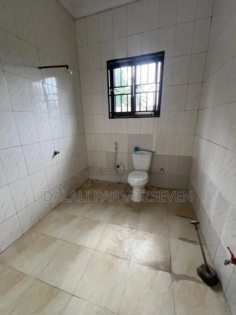 3bdrm House in Dalalipapaatzseven, Kinondoni for rent