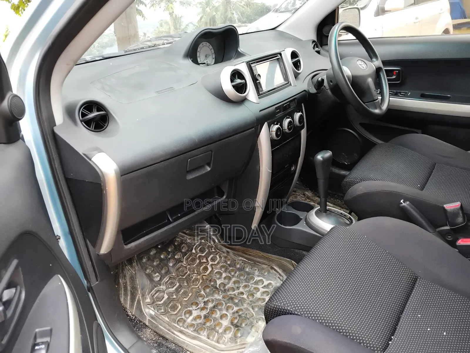 Toyota IST 2004 Blue