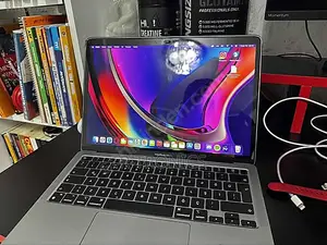 New Laptop Apple MacBook Air 2022 M2 8GB Apple M2 HDD 256GB