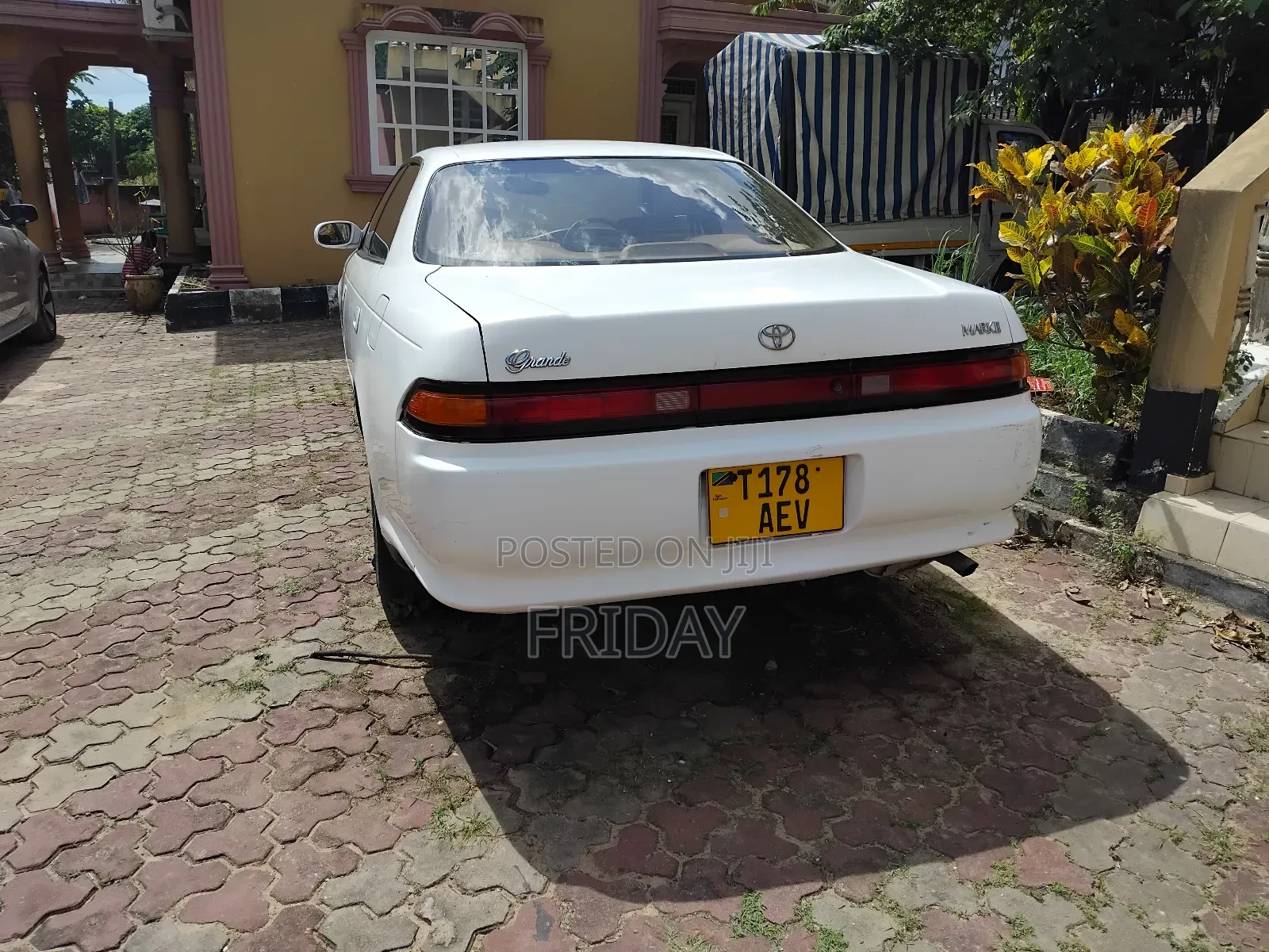 Toyota Mark II 1996 White